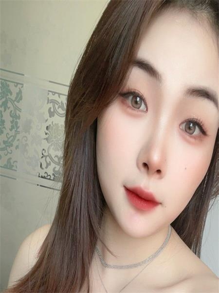 呆萌姐姐艾米