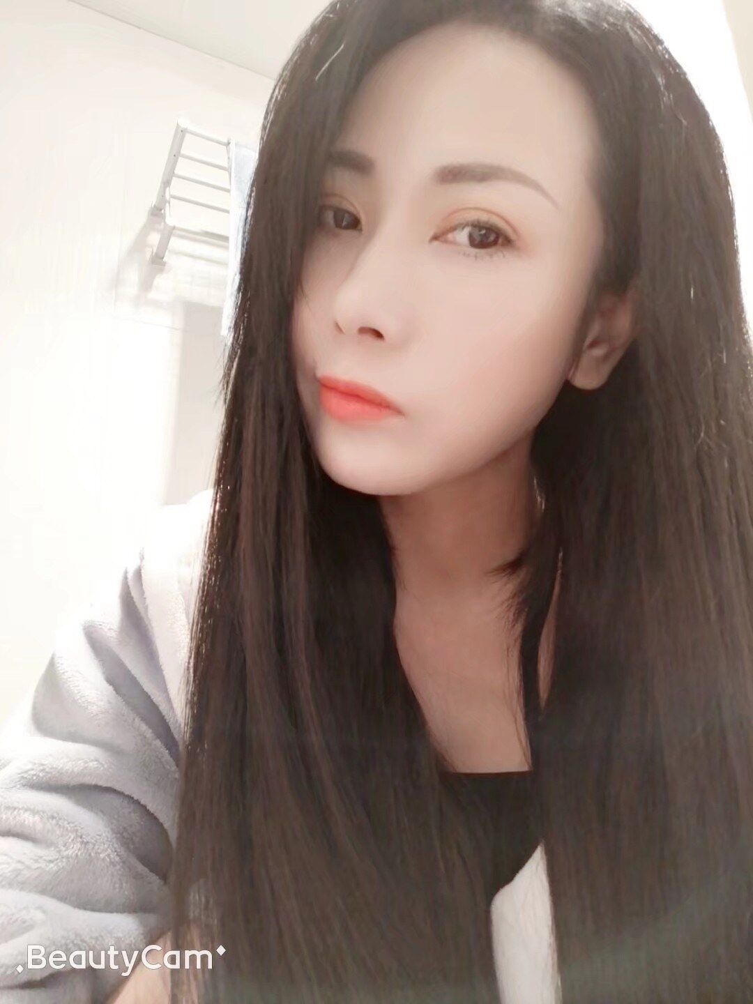 虹口白嫩巨乳妹之战