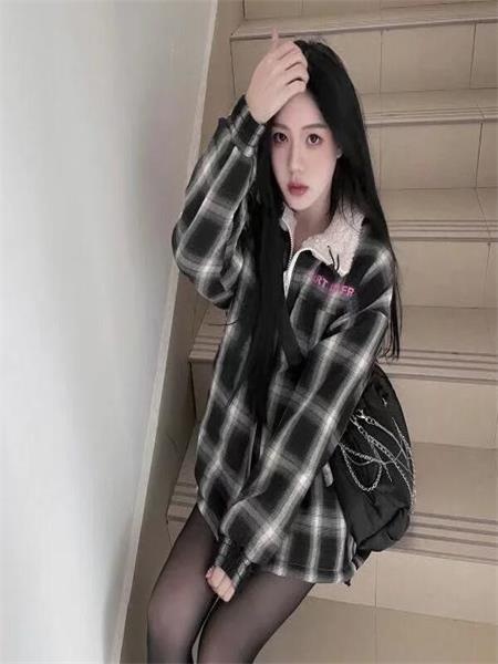 菲菲老师