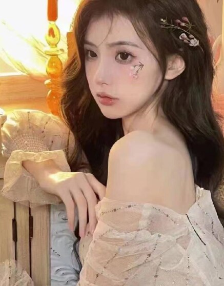 刚来合肥白皙的美女