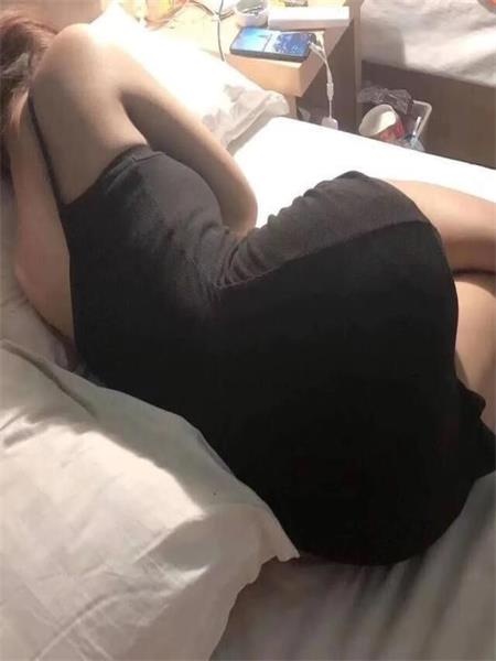 玩的开的丰满御姐