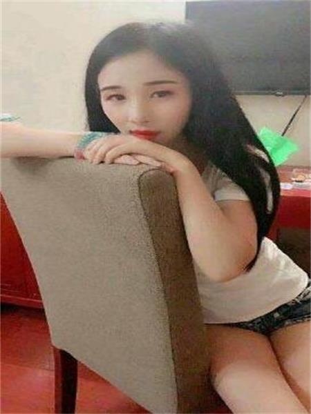 美腿大波新人