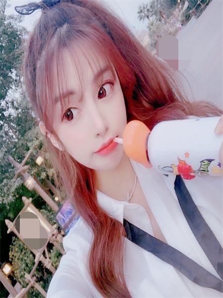 大胸软妹子小爱