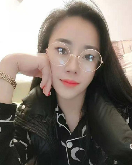 自聊自做的火辣少妇