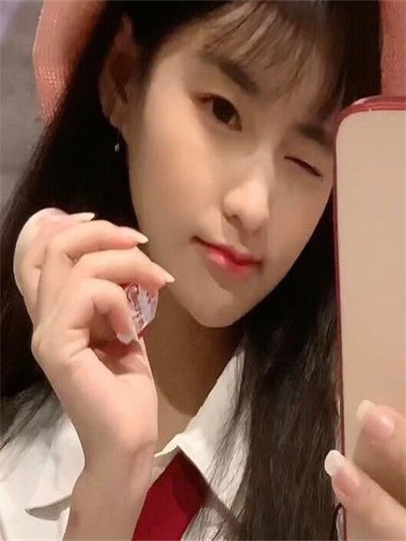 一个可爱的萝莉