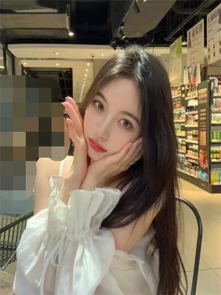 长舌会舔，让人欲罢不能