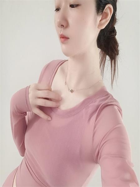 美容师兼职小活，脚很漂亮