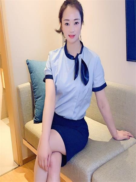 大胸少妇彤彤，叫声放荡