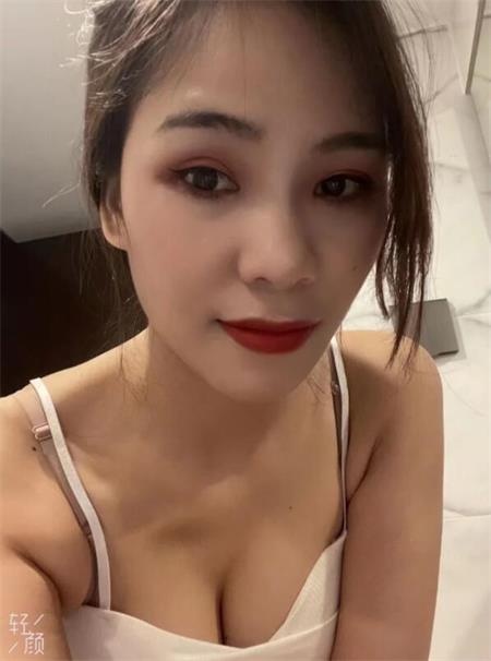 啪啪时候很骚很主动