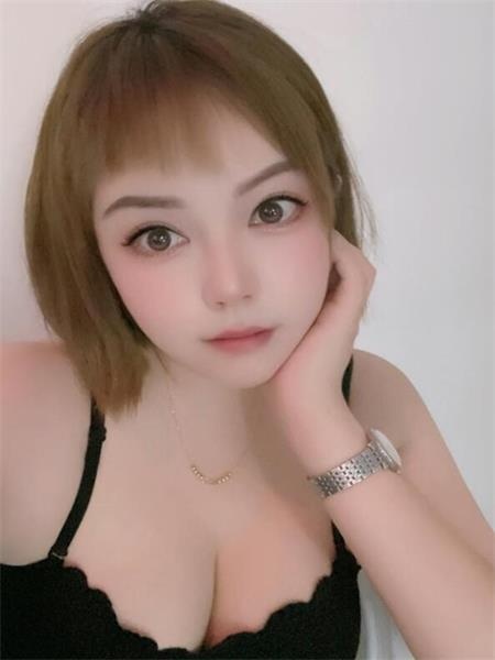 小淑女乐乐，纯天然大波