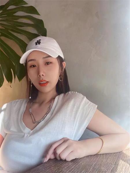 清纯女孩朵朵