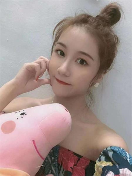 漂亮的雯雯