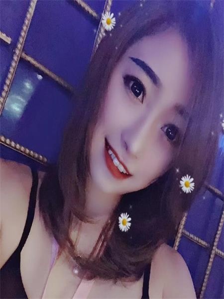 俏皮小姐姐小小丫