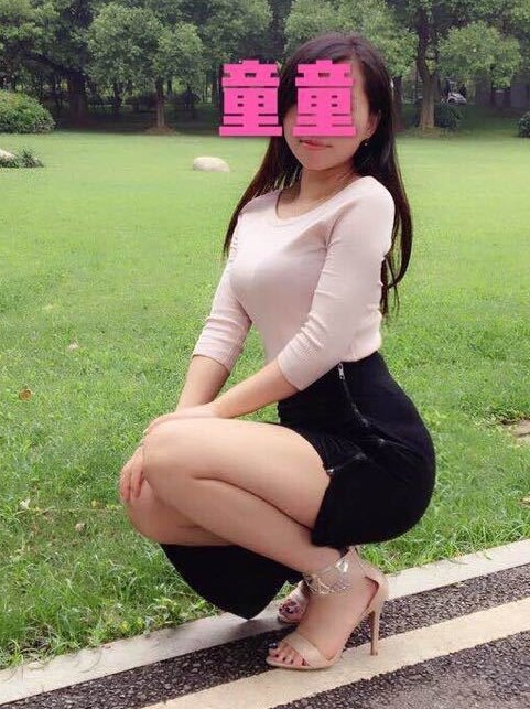 光谷天地大胸童童