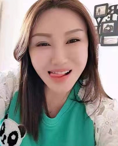 电视塔附近妹妹