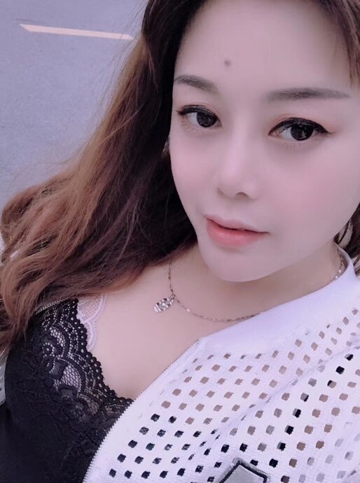 风骚的服务系少妇
