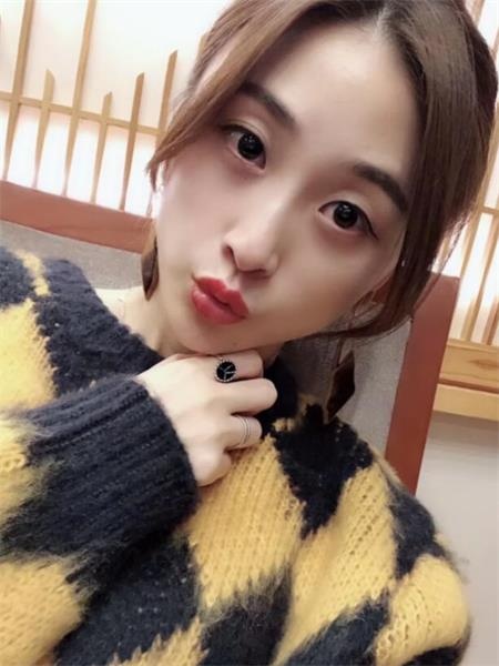 体验高颜值瑜伽老师