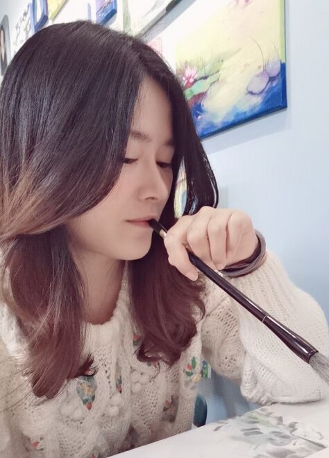 政务区小叶子玩得开