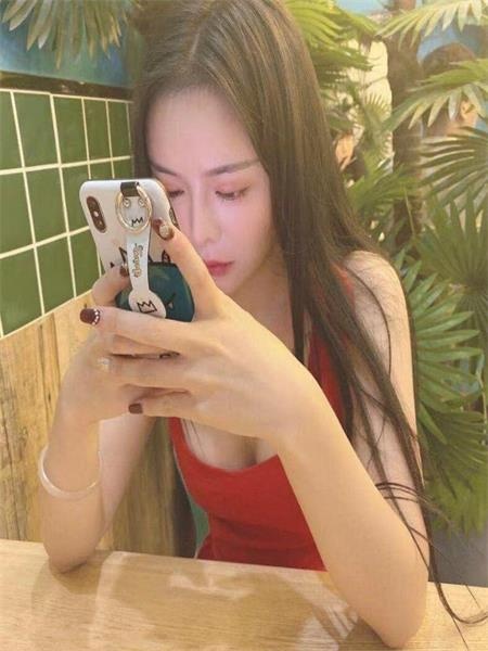 襄阳的大胸美女