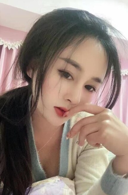 清纯漂亮的邻家小姐姐