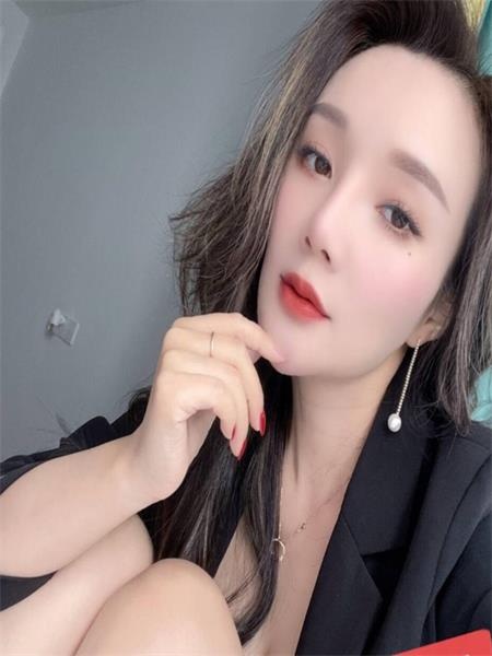 性感御姐贴身服务
