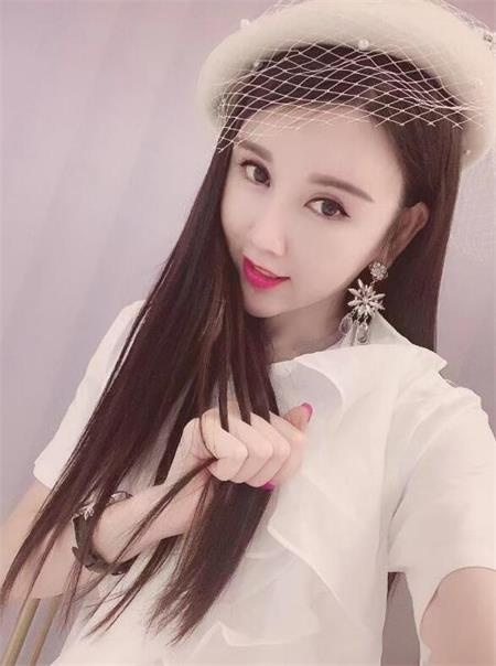 罗湖小妖精