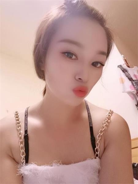 长腿腰细，水很多