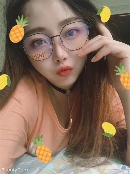 瑶海气质小美女