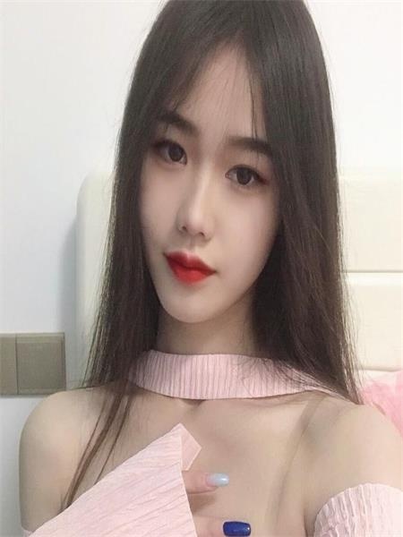 小性感欣怡