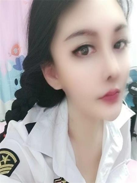 新街口气质性感小妹