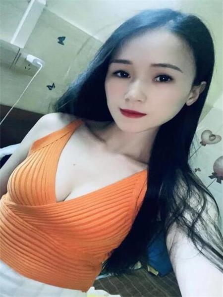 瑜伽小姐姐小狐
