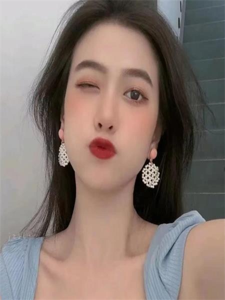 小少妇糖果