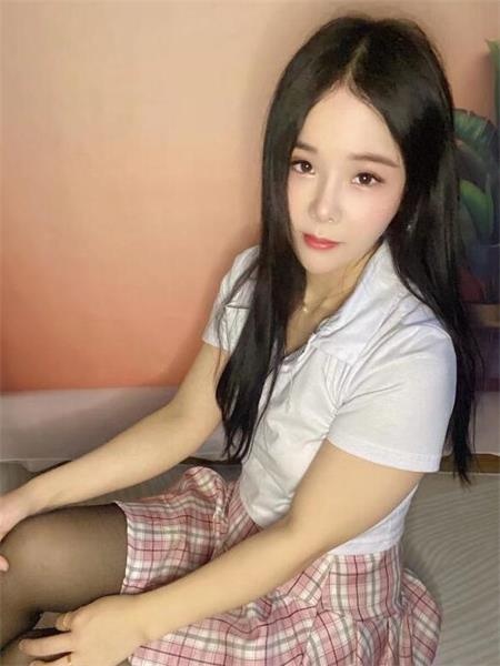 上海撸猫小姐姐