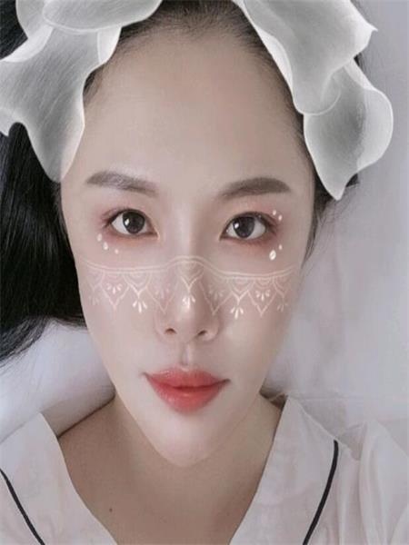 妹子下面暖暖的，可69