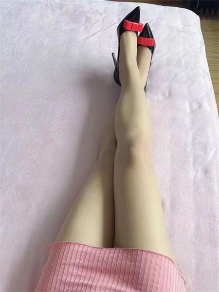 大美腿蓉蓉