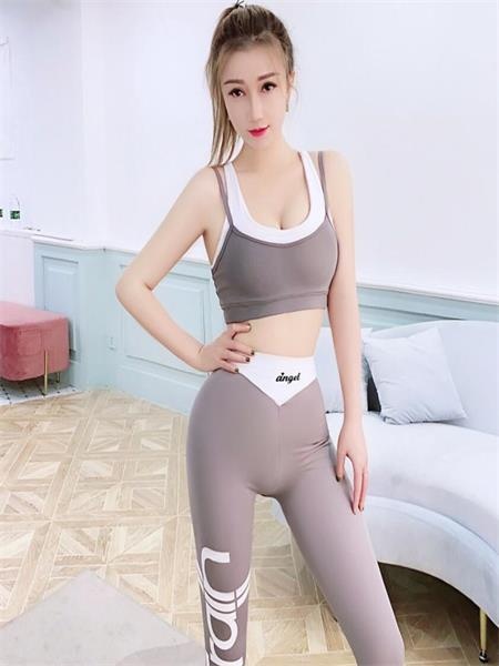 女神诸葛静静