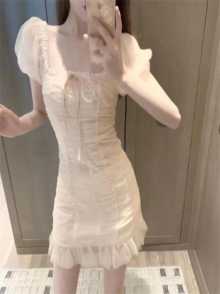 前后出击多次的妹子
