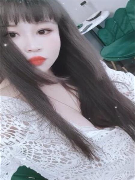珠江路大奶美美