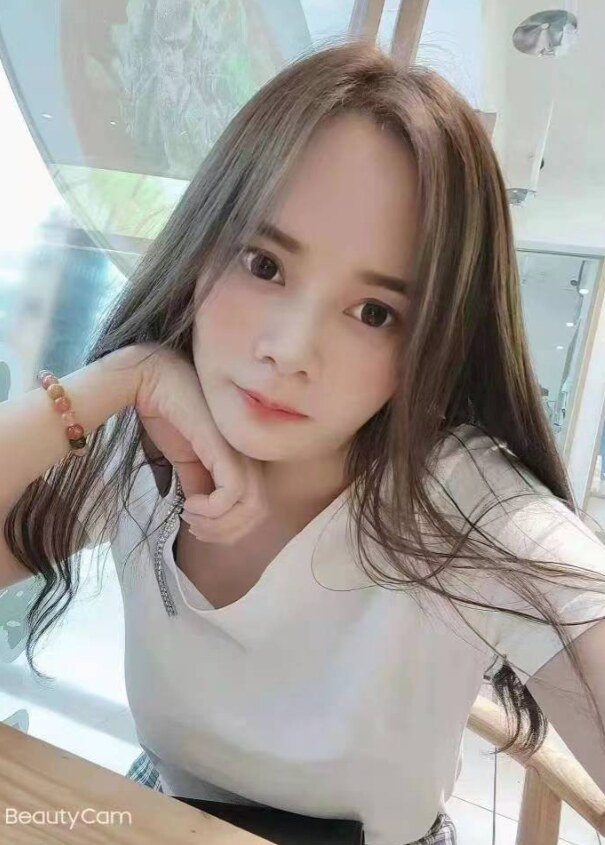 美妆兼职小姐姐
