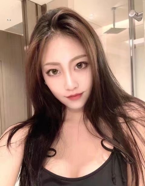 身材火辣的极品雯雯