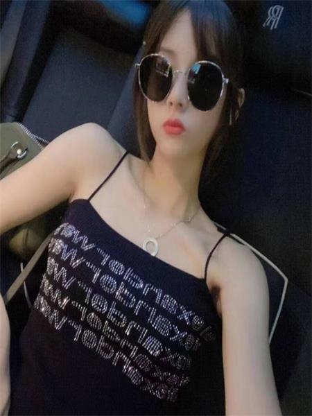 长腿妹桃子
