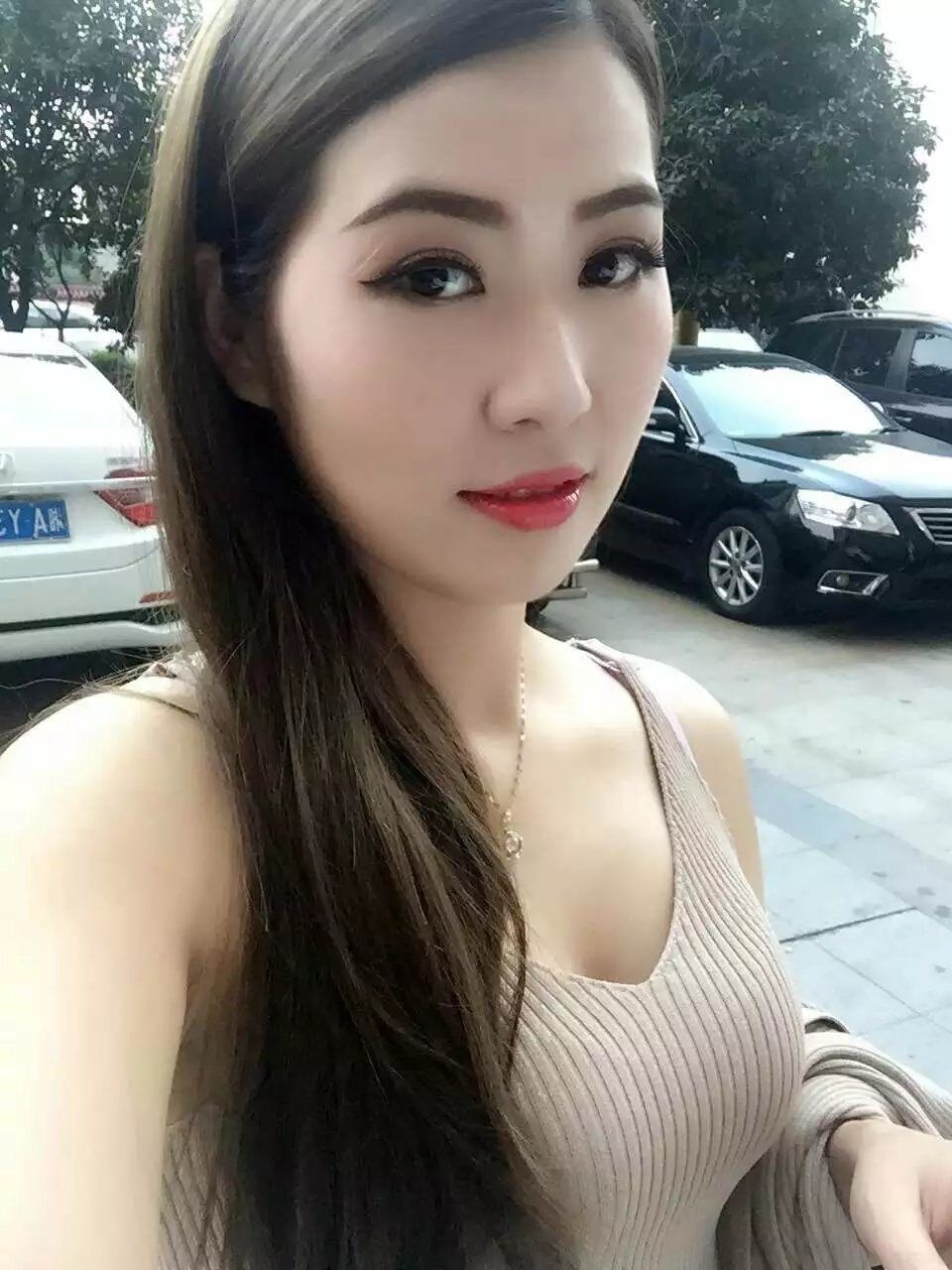龙华美女琳琳