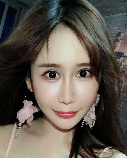 东站附近骚浪美女小雅，可口即美味！