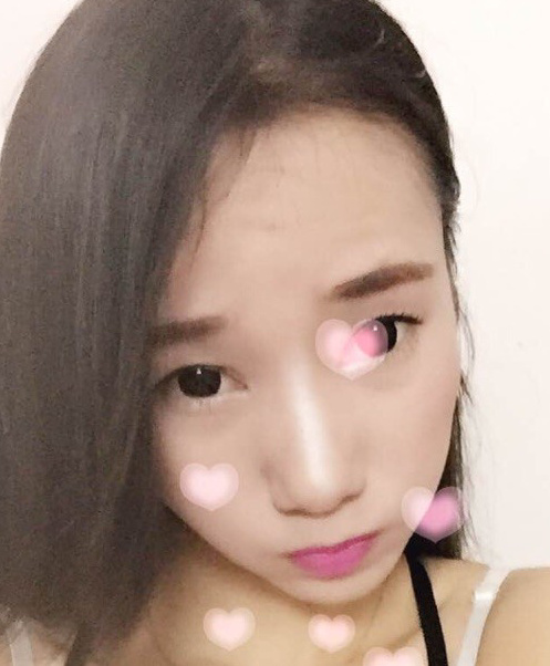 有颜值服务好的小美女
