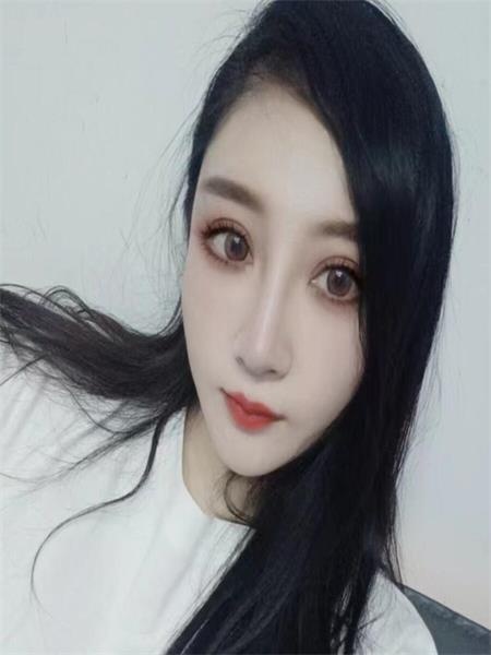 特别热情的大眼睛