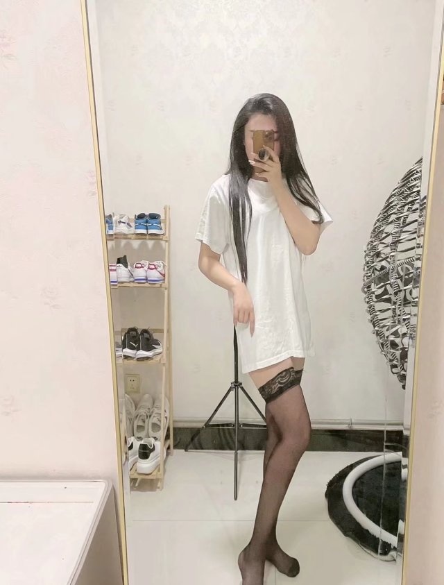 兼职小姑娘，给你情人的感觉
