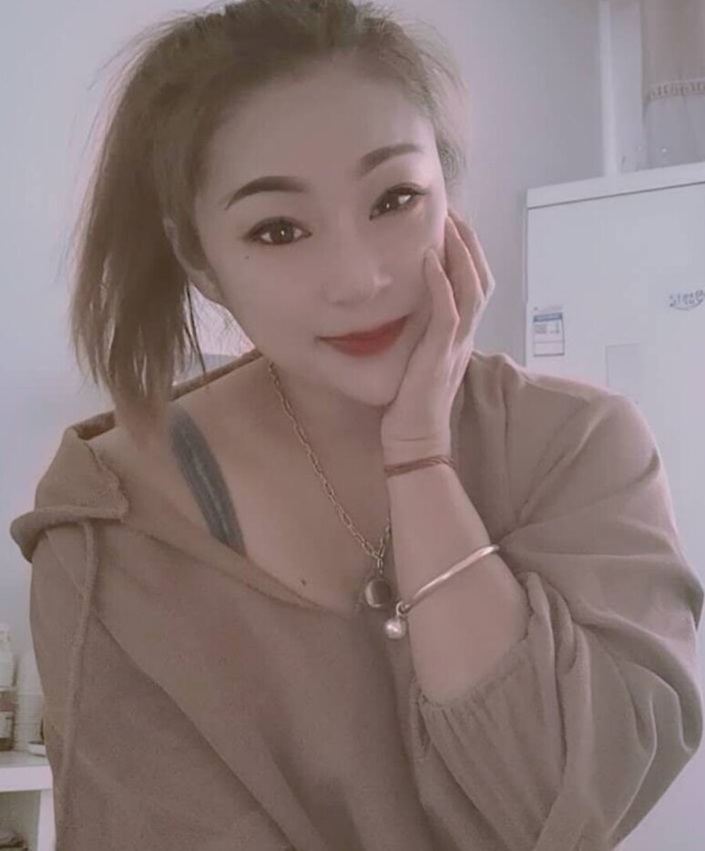 服务很好的骚妇