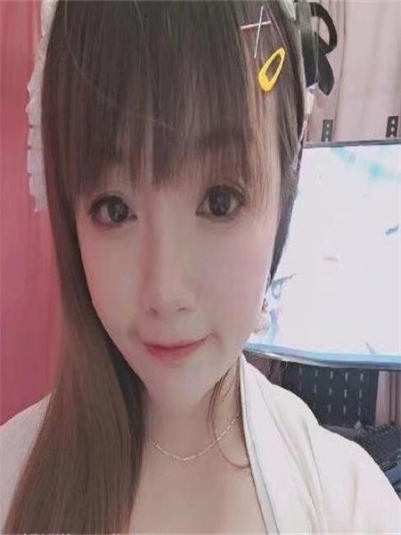 各种制服晴格格