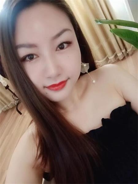 体验八月微微