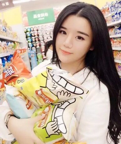 迷人女神果果儿，推荐一艹
